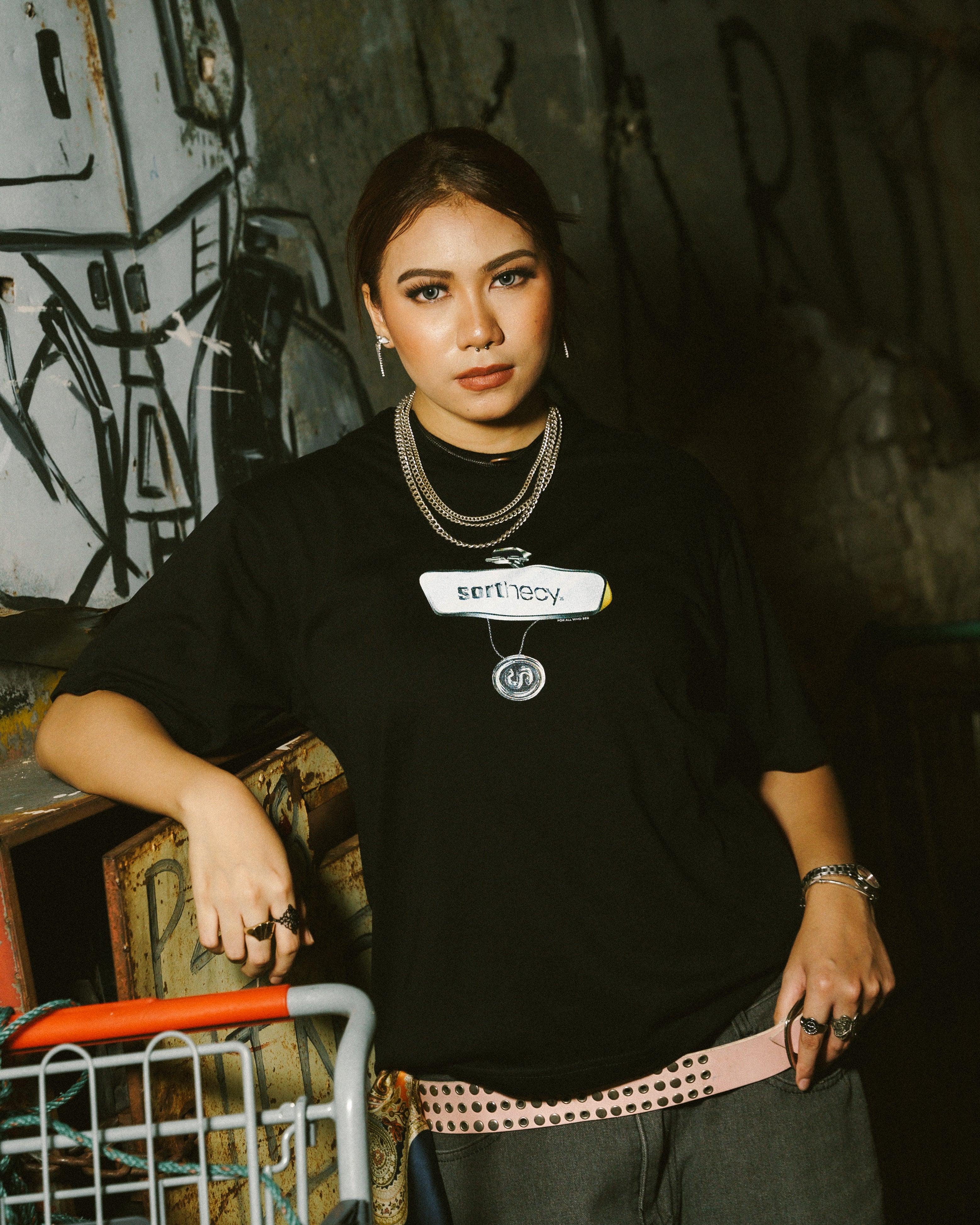 REARVIEW MIRROR BLACK TEE