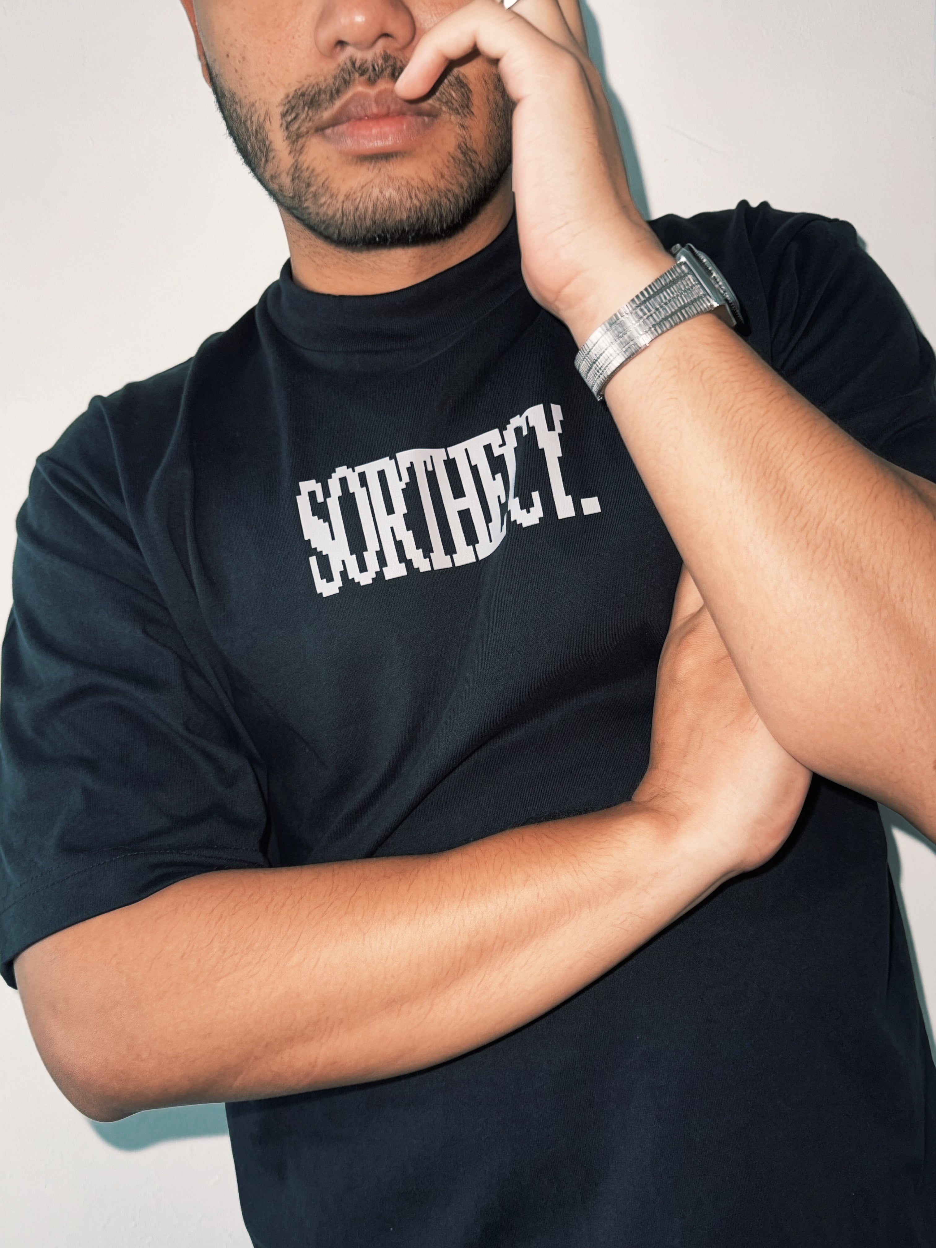 SORTHECY PIXEL LOGO TEE