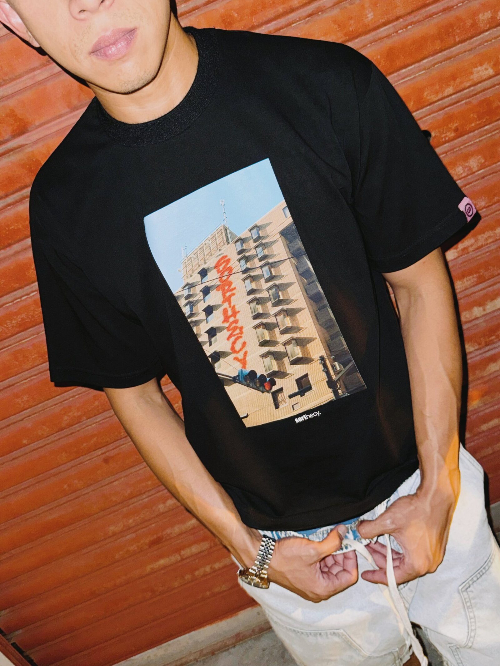 SORTHECY STATE OF DREAM TEE BLACK